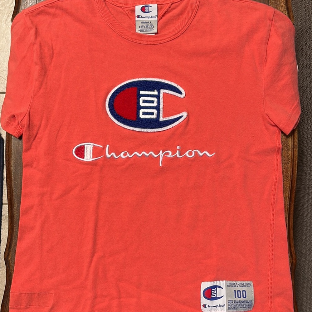 Champion T. Shirt